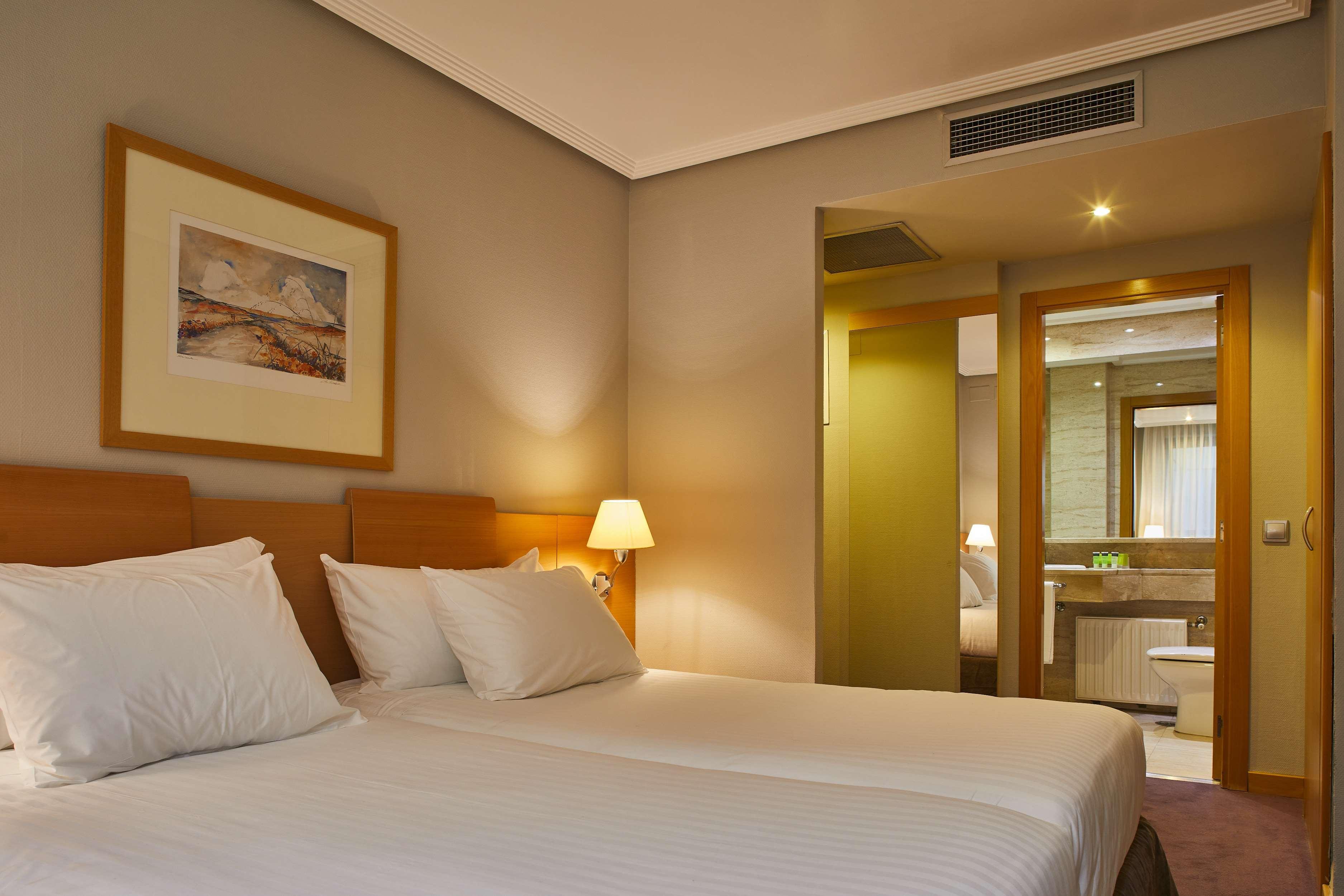 Silken Alfonso X Hotel Cidade Real Exterior foto